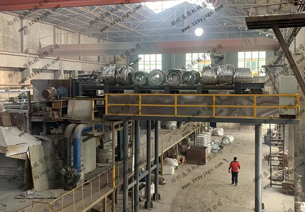 鏈板（bǎn）輸送機