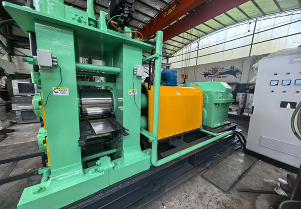 高校（xiào）實（shí）驗軋機